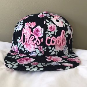 Divided by H&M flat rim hat